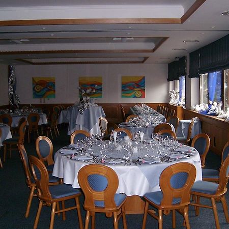 Hotel - Reweschnier Kusel Екстер'єр фото